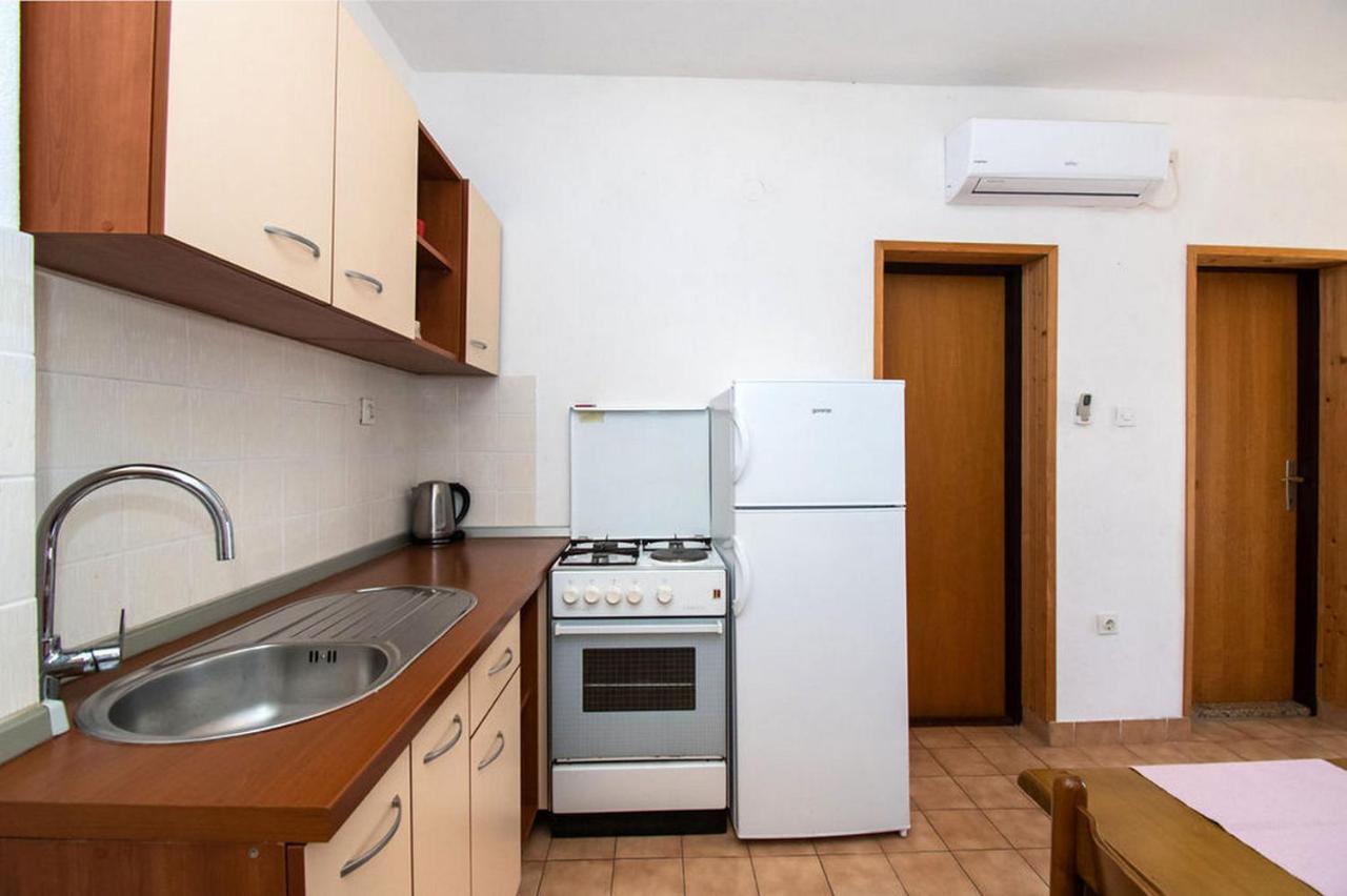 Apartments Crljenko Povljana Extérieur photo