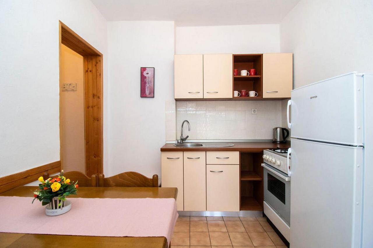Apartments Crljenko Povljana Extérieur photo