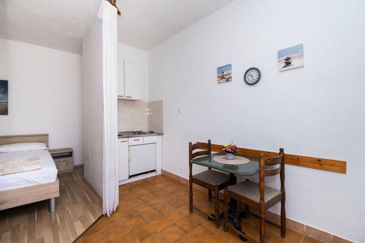 Apartments Crljenko Povljana Extérieur photo